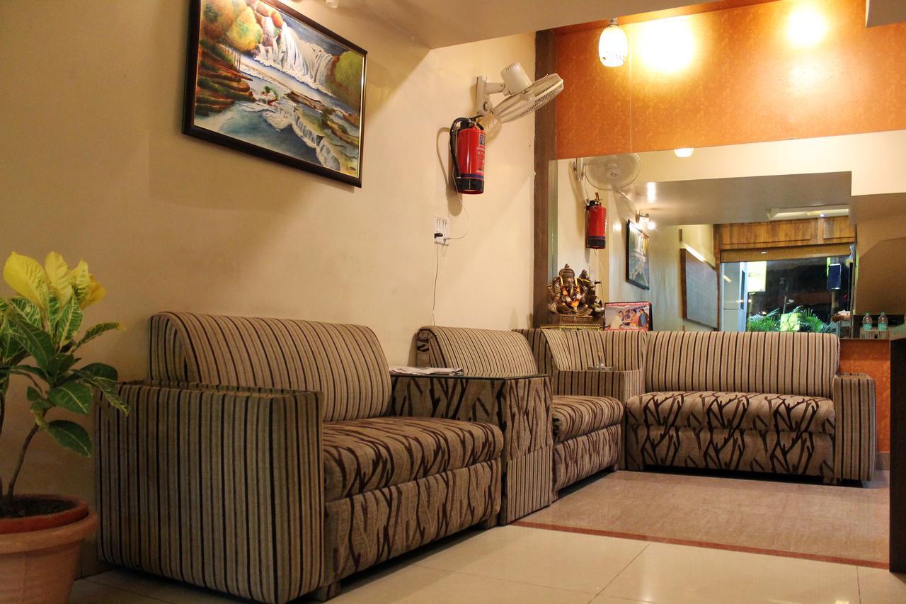 Hotel Swayam Jabalpur Ngoại thất bức ảnh